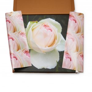 Valentine’s Day gift from the heart to express your LOVE. An unforgettable gift from the heart. Delivered in custom packaging with greeting card, personal message or classic poem William Shakespeare, Lord Alfred Tennyson, or Robert Burns.